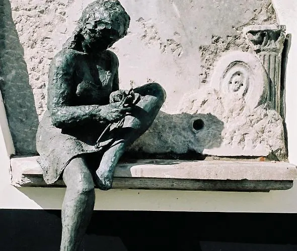 Friday Gent, Exclusive Charming *