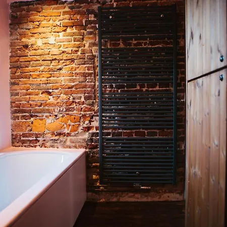 Friday Gent, Exclusive Charming Гент