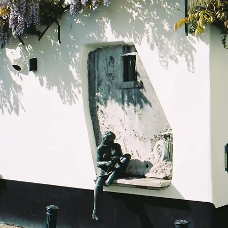 Friday Gent, Exclusive Charming *